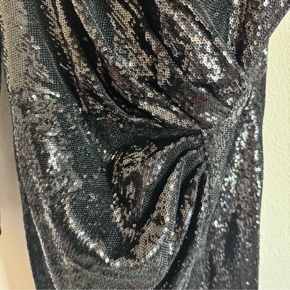 Mac Duggal Black Sequin One-Shoulder Midi Dress - Picture 4 of 11